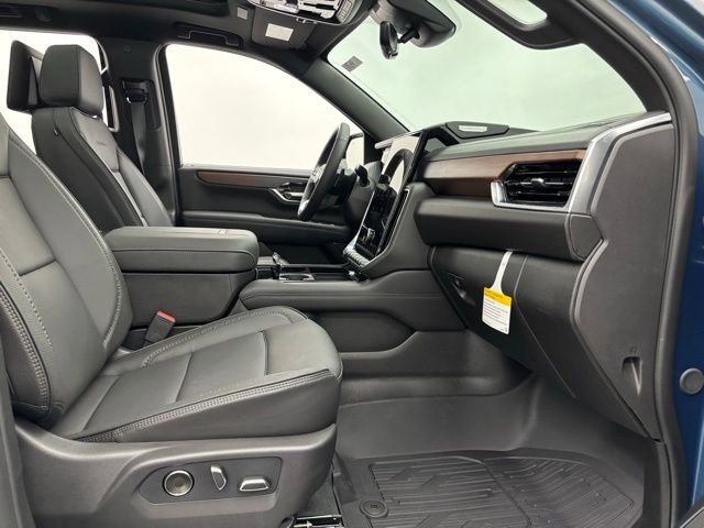 New 2026 GMC Yukon Denali w/ Denali Reserve Package image 39