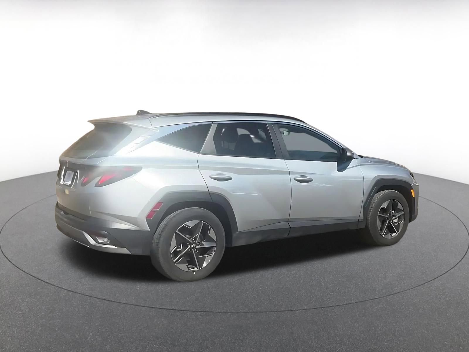 Used 2025 Hyundai Tucson SEL FWD image 14