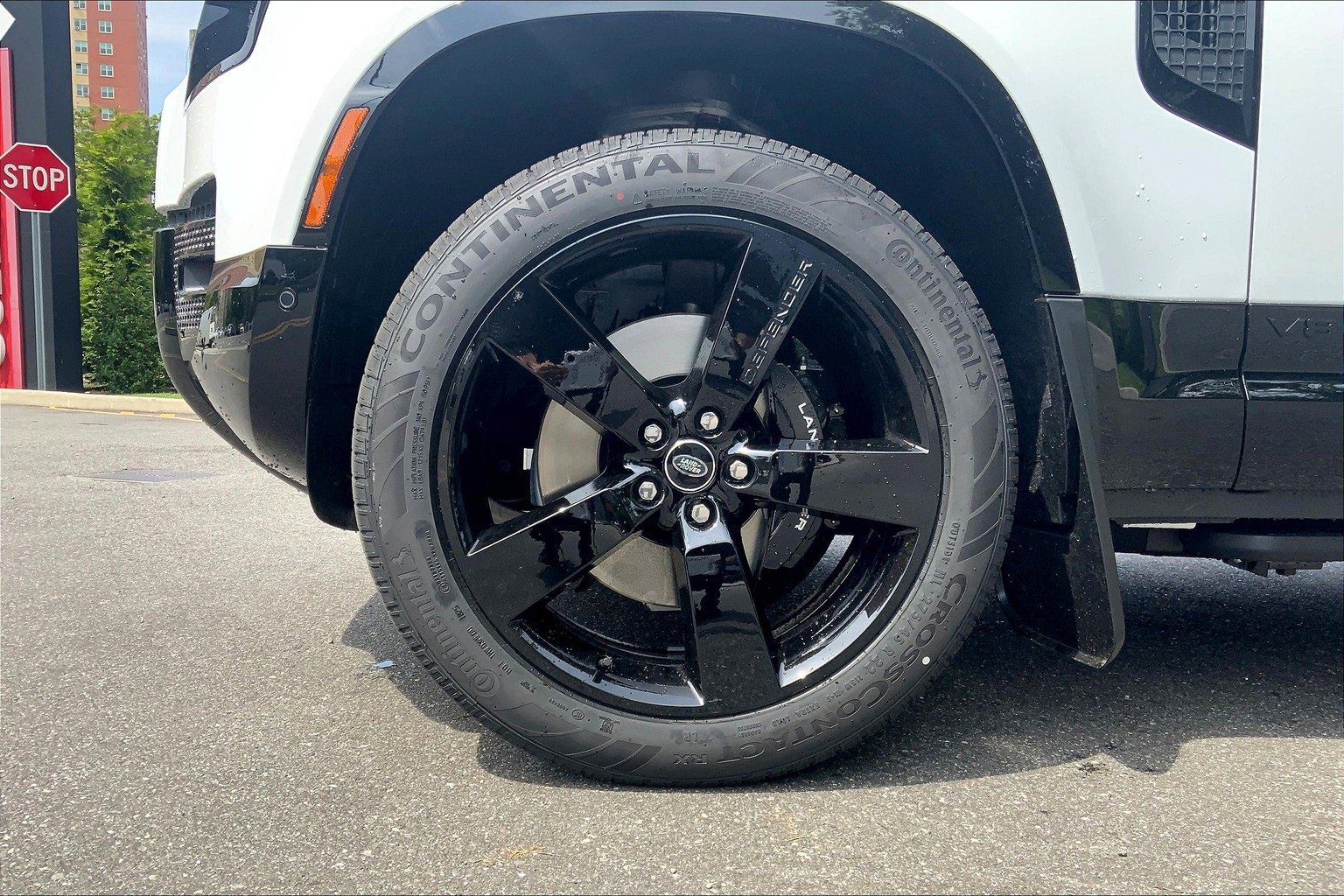 New 2025 Land Rover Defender 130 V8 image 11