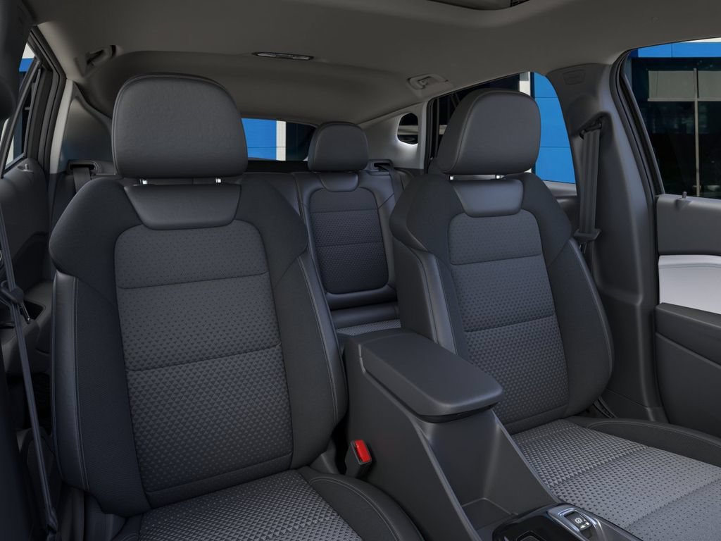 New 2026 Chevrolet Trax LT w/ Sunroof Package FWD image 16