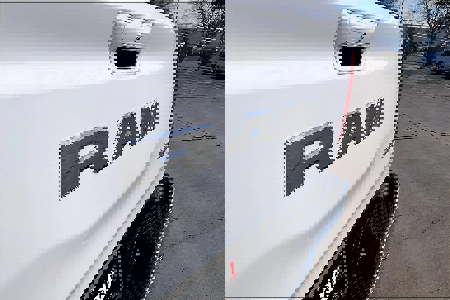 Used 2025 RAM 1500 Laramie image 30