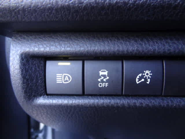 Certified 2025 Toyota Camry LE FWD image 14