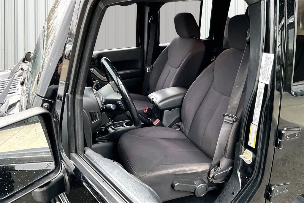 Used 2014 Jeep Wrangler Unlimited Sport w/ Power Convenience Group image 19