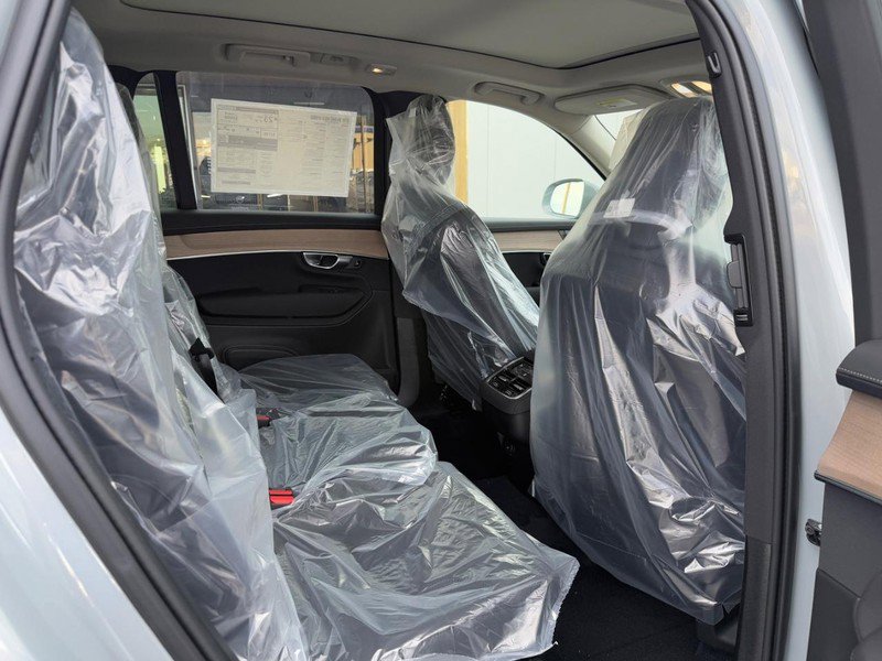 New 2026 Volvo XC90 B6 Plus w/ Protection Package Premier AWD/4WD image 5