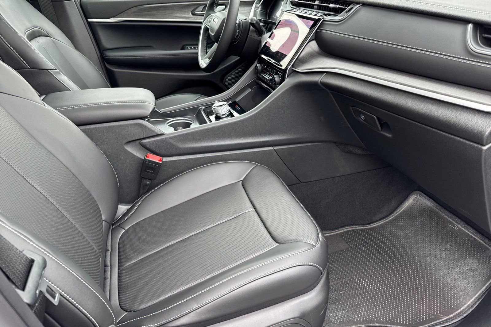 New 2025 Jeep Grand Cherokee Limited w/ Luxury Tech Group II image 19