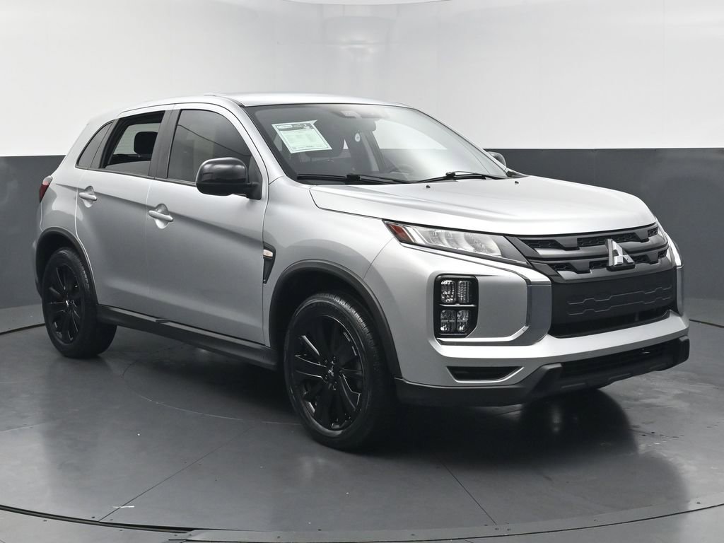 Used 2023 Mitsubishi Outlander Sport LE AWD/4WD image 3