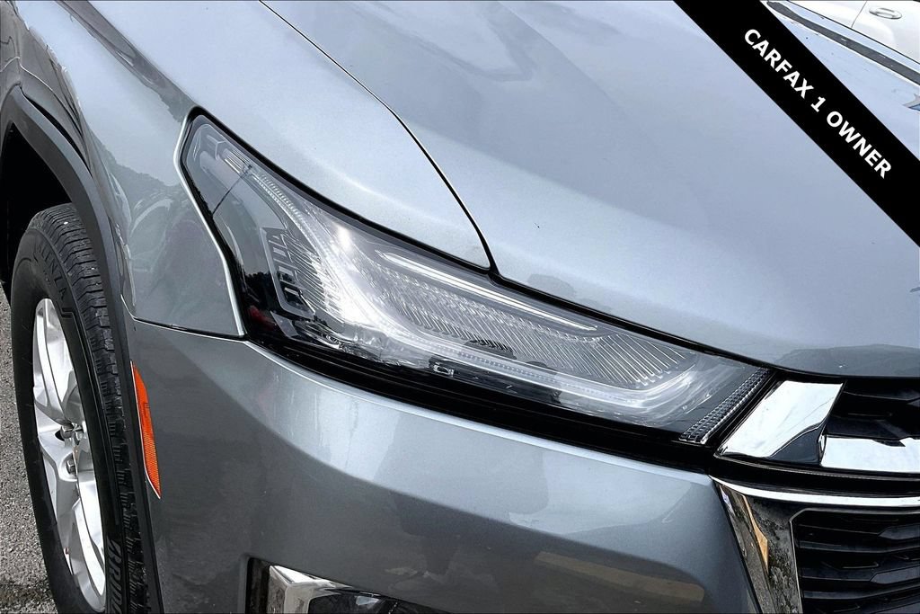 Used 2023 Chevrolet Traverse LS w/ Safety Package FWD image 31