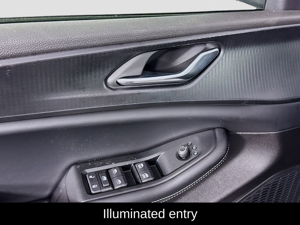 New 2025 Jeep Grand Cherokee Altitude image 17