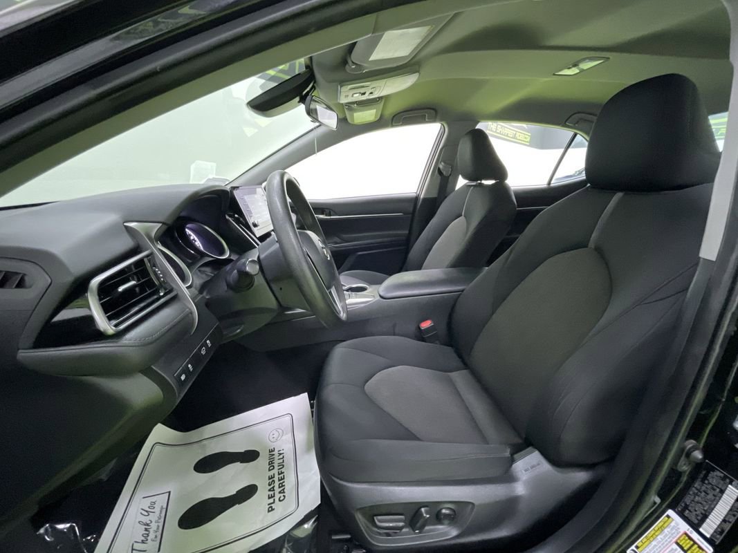 Used 2022 Toyota Camry LE image 16