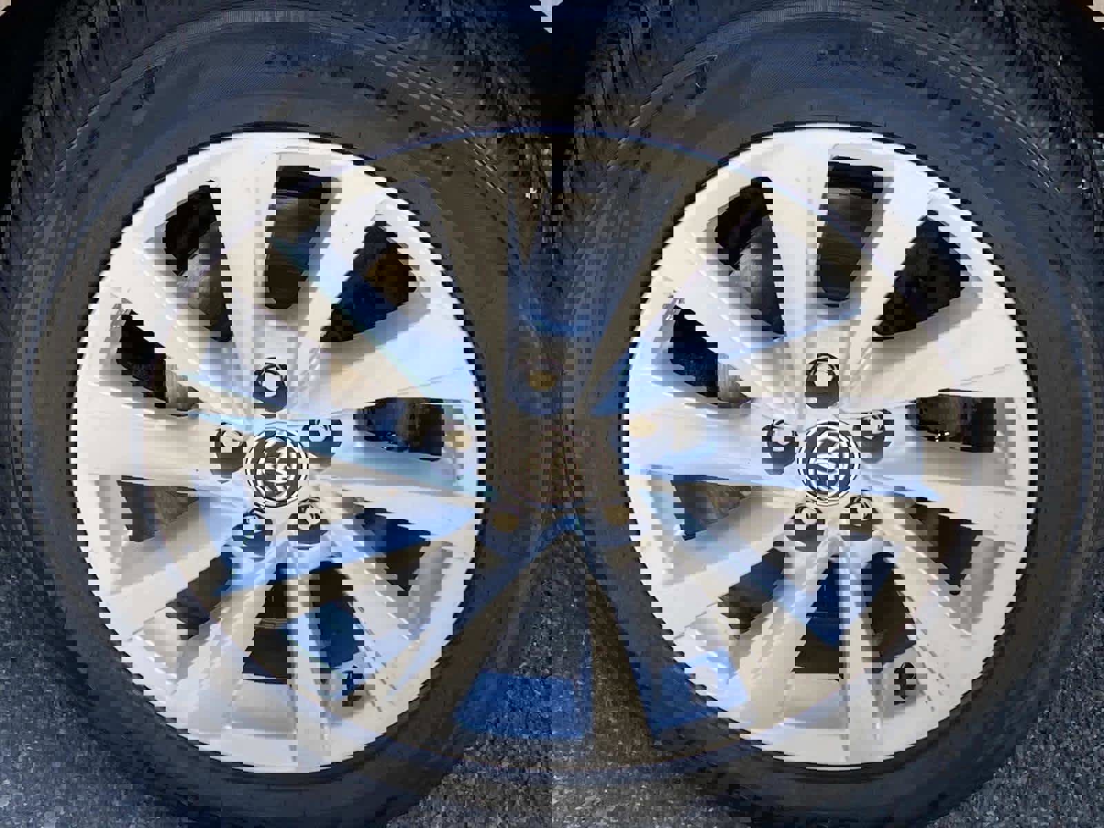 Used 2023 Toyota Camry LE image 25