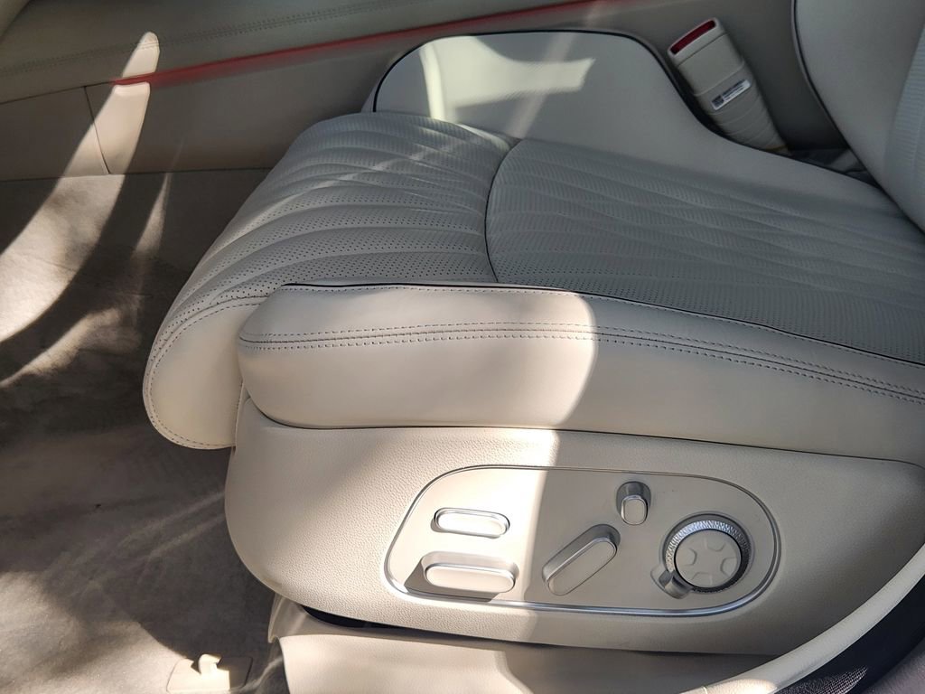 Used 2026 Genesis G90 3.5T image 25