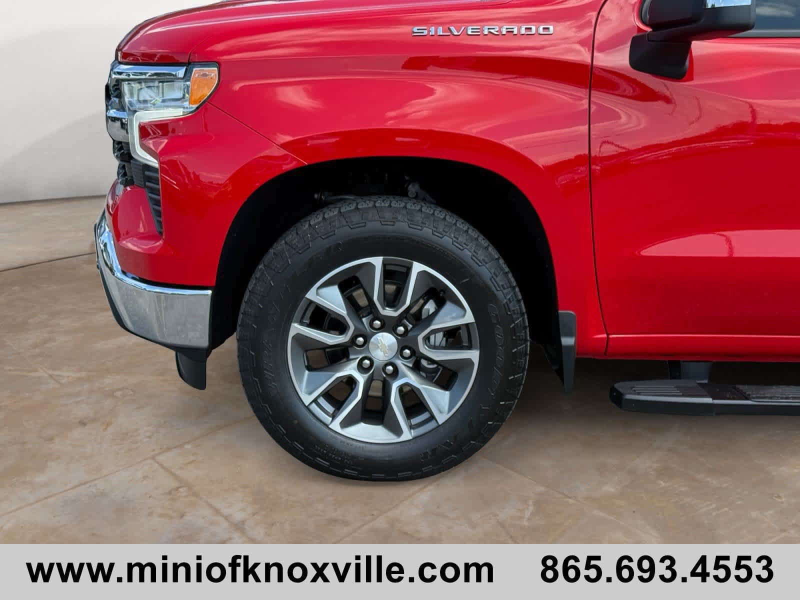Used 2023 Chevrolet Silverado 1500 LT w/ Protection Package AWD/4WD image 9