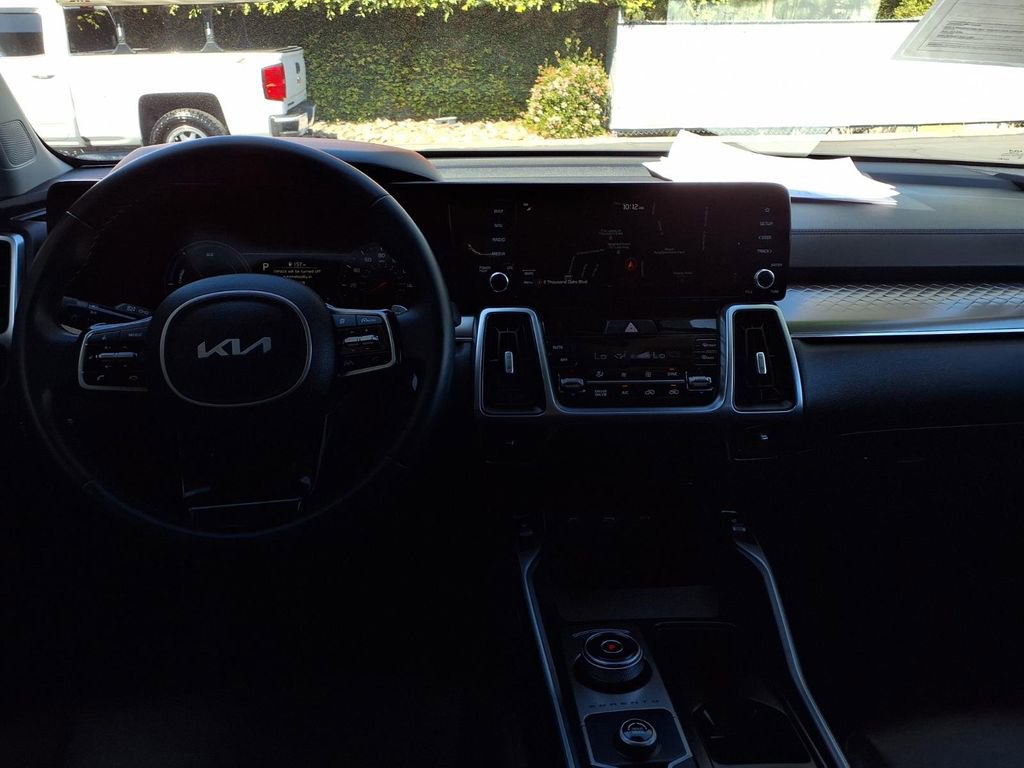 Used 2022 Kia Sorento S image 18