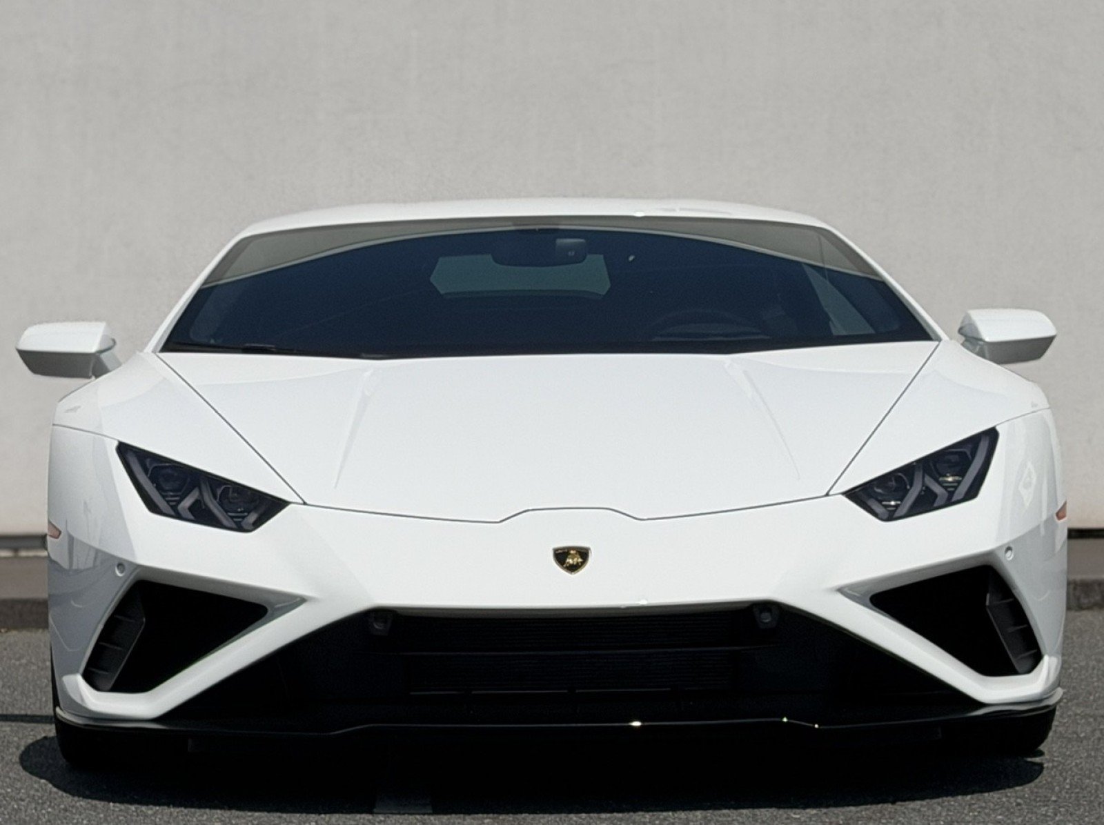 Used 2023 Lamborghini Huracan EVO RWD image 2