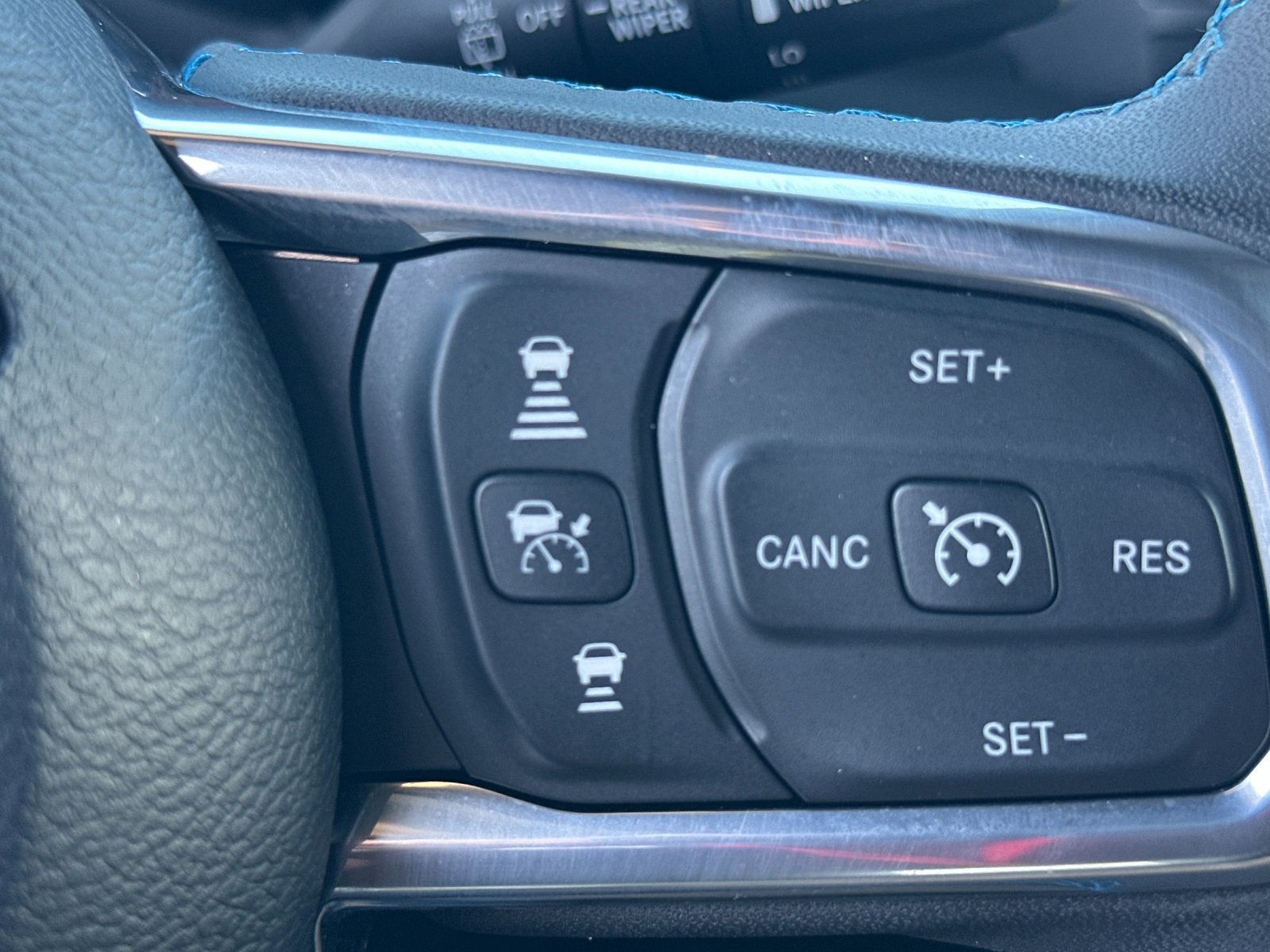 Used 2024 Jeep Wrangler High Altitude AWD/4WD image 30