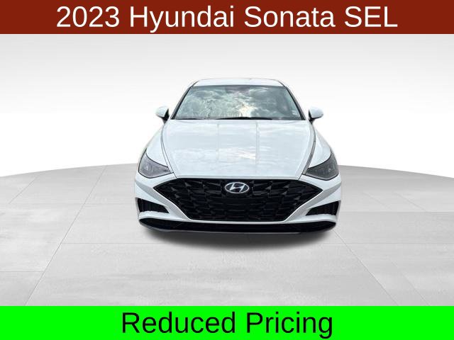 Used 2023 Hyundai Sonata SEL FWD image 2