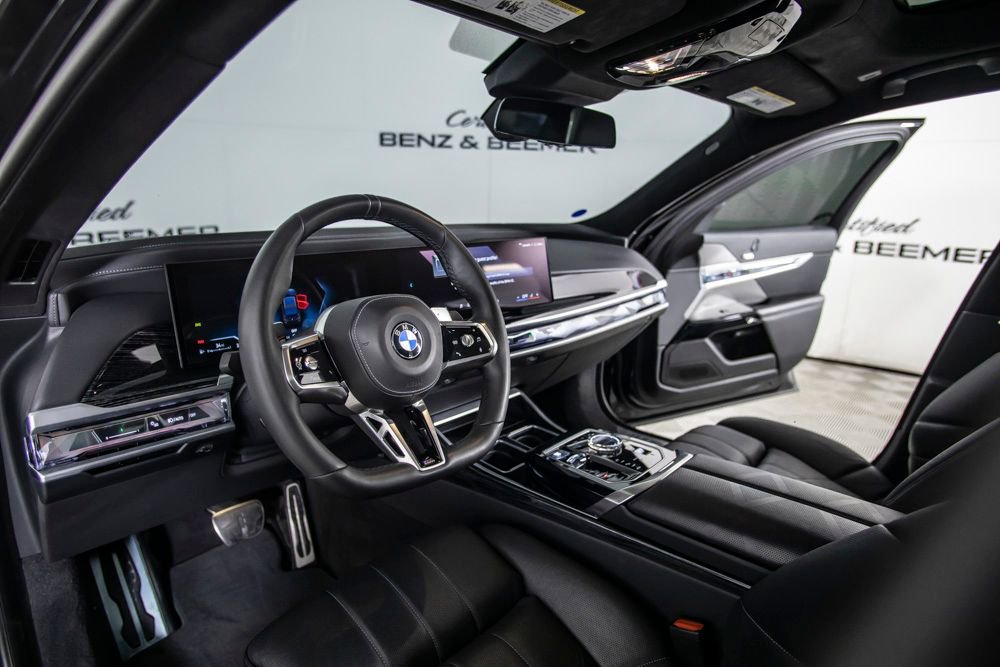 Used 2023 BMW 740i RWD image 20