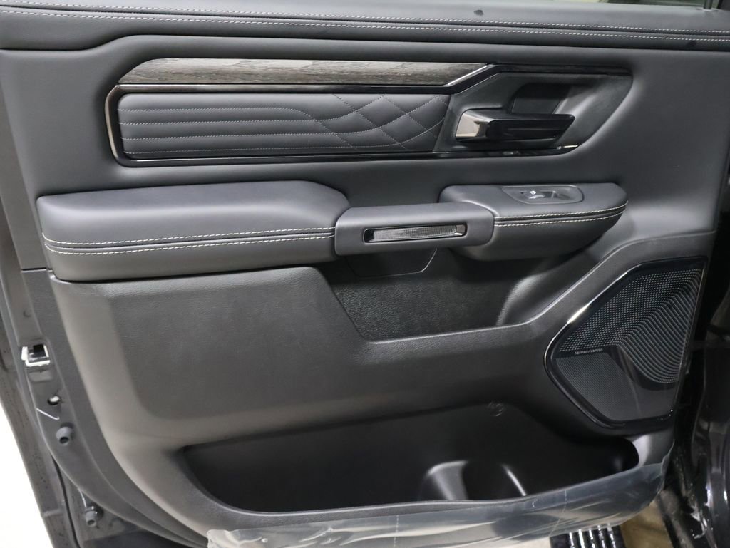 New 2026 RAM 1500 Limited image 10