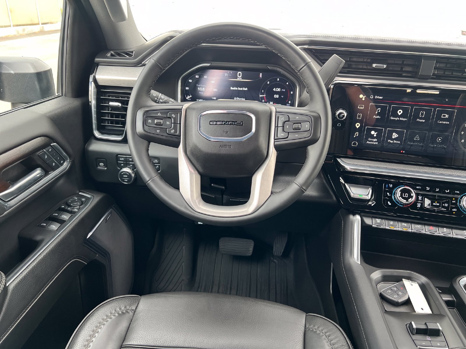 Used 2024 GMC Sierra 3500 Denali w/ Denali Reserve Package AWD/4WD image 13