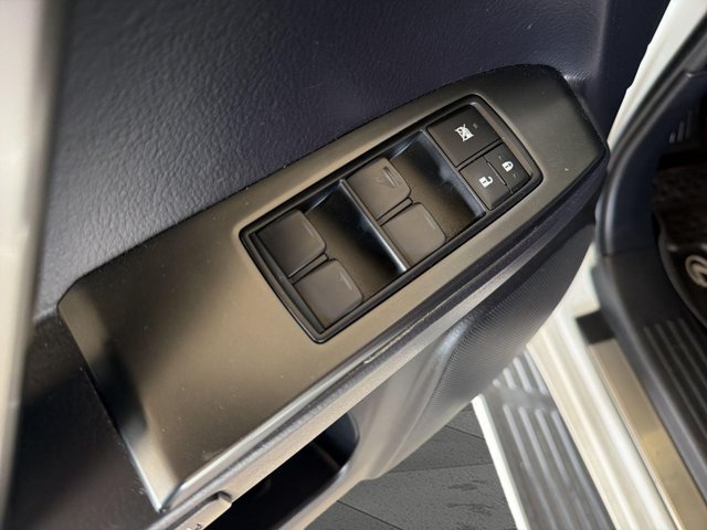 Certified 2023 Lexus GX 460 Premium w/ Accessory Package AWD/4WD image 9