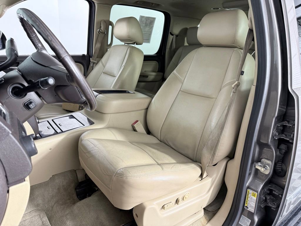 Used 2013 GMC Yukon XL Denali image 11