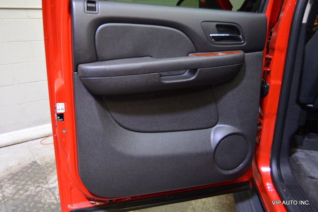 Used 2011 Chevrolet Avalanche LS RWD image 9