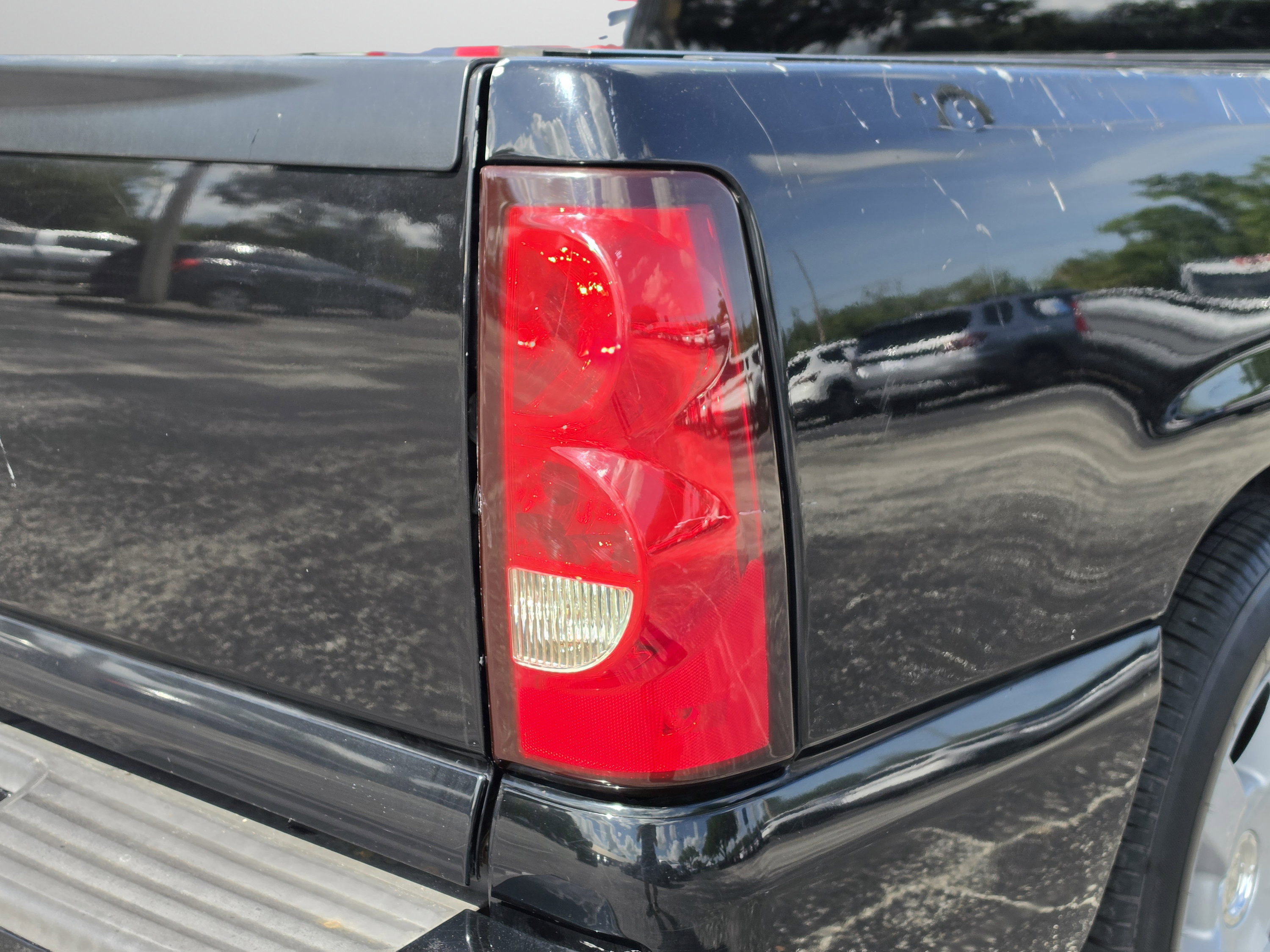 Used 2004 Chevrolet Silverado 1500 SS AWD/4WD image 29