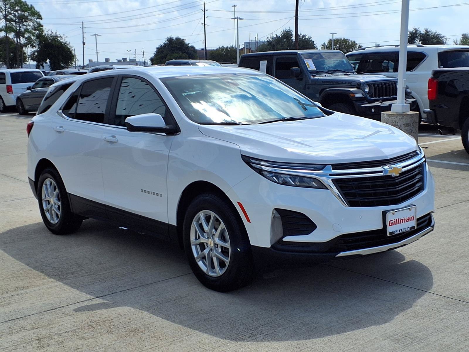 Used 2024 Chevrolet Equinox LT FWD image 2