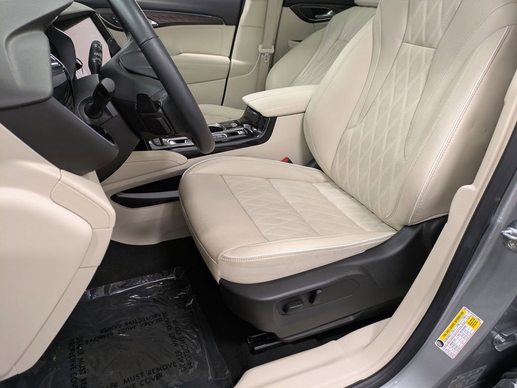 Used 2023 Buick Envision Avenir image 11