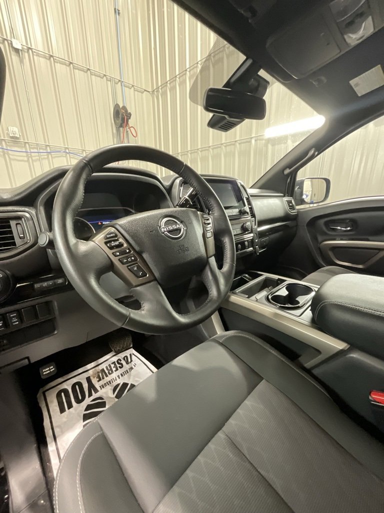 Used 2024 Nissan Titan SV w/ SV Bronze Edition Package image 9