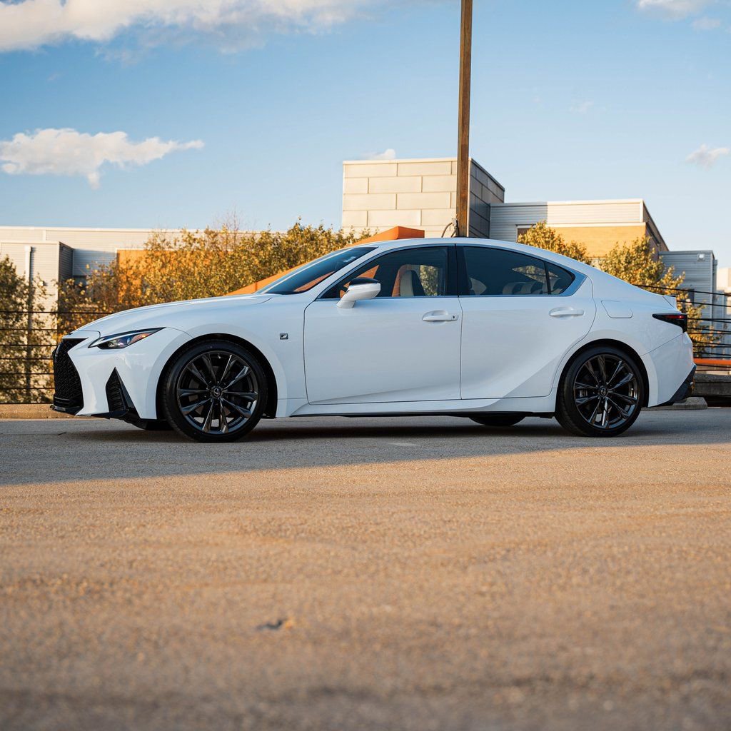 Used 2022 Lexus IS 350 F Sport image 3