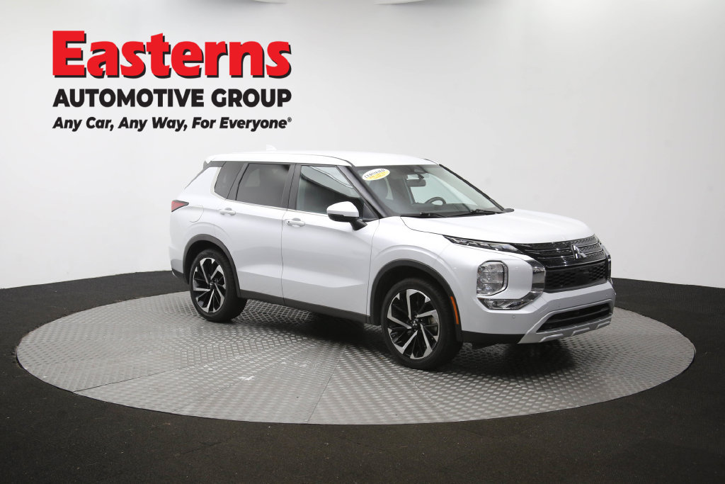 Used 2024 Mitsubishi Outlander SE FWD image 52