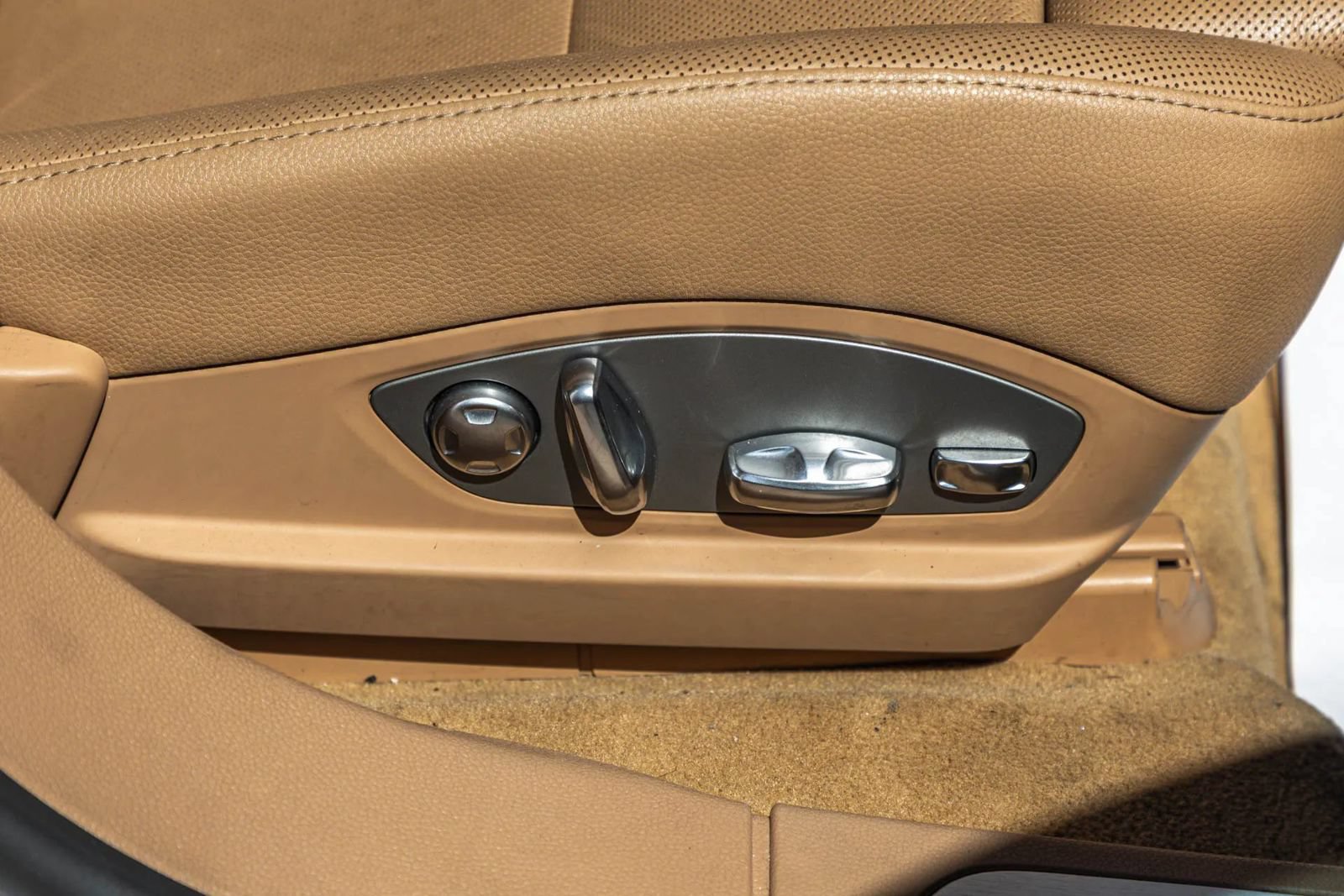 Used 2012 Porsche Panamera S RWD image 41