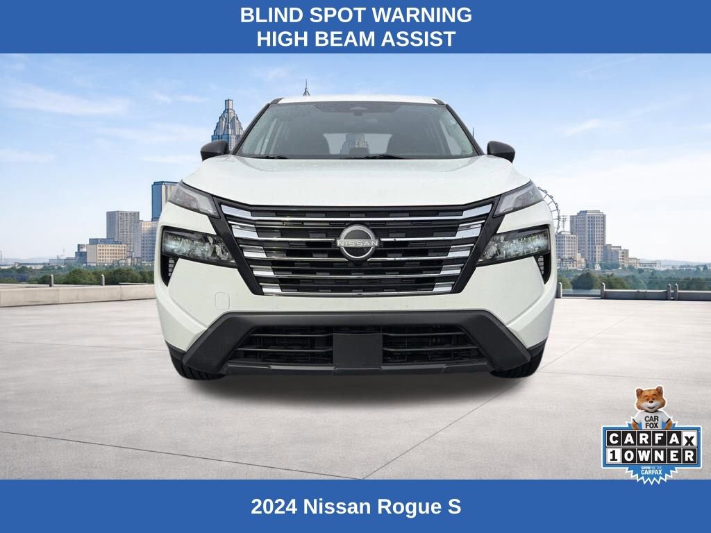 Used 2024 Nissan Rogue S image 8
