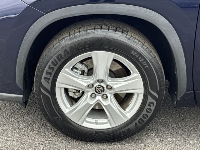 Used 2020 Toyota Highlander LE image 21