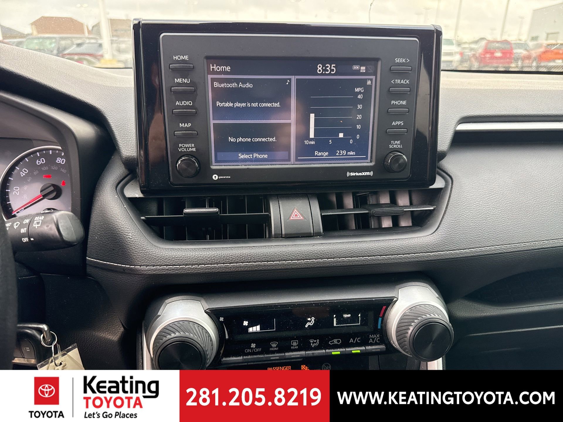 Used 2021 Toyota RAV4 LE image 20