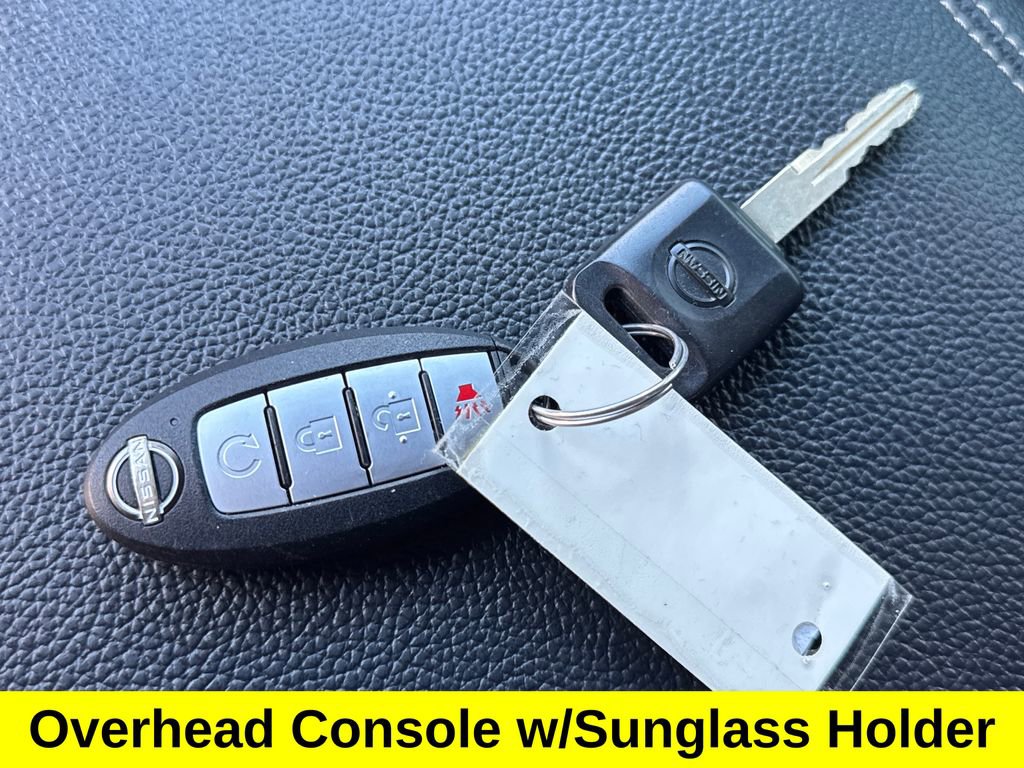 Used 2024 Nissan Titan SV w/ SV Bronze Edition Package image 30