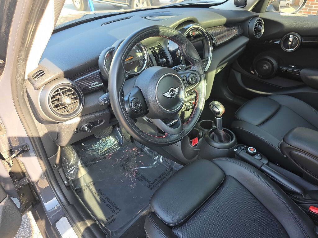 Used 2019 MINI Cooper S image 10