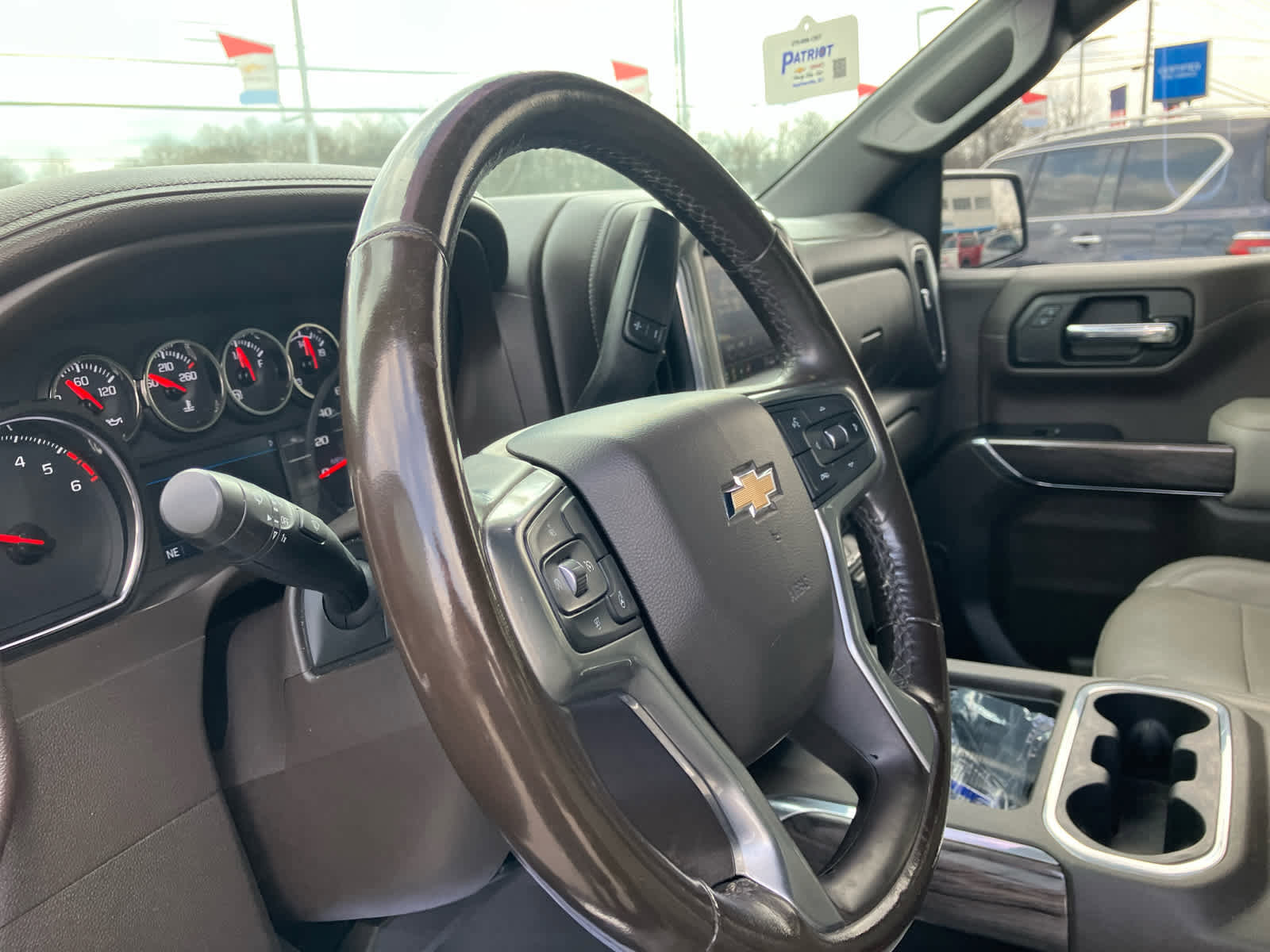 Used 2020 Chevrolet Silverado 1500 LTZ w/ LTZ Plus Package image 9