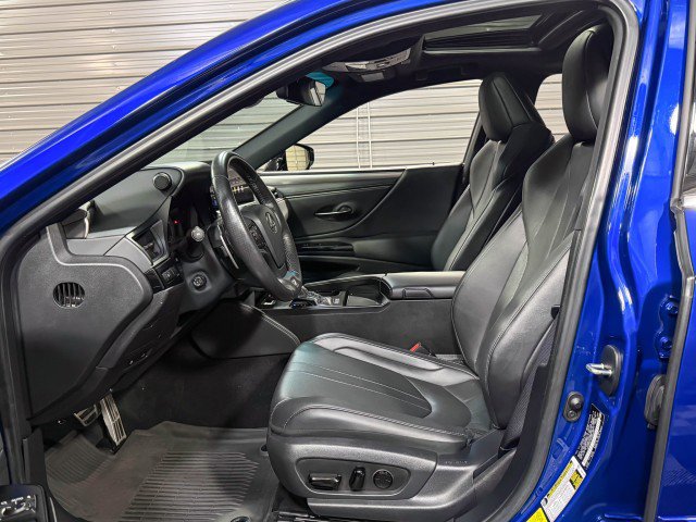 Used 2023 Lexus ES 300h F Sport image 13