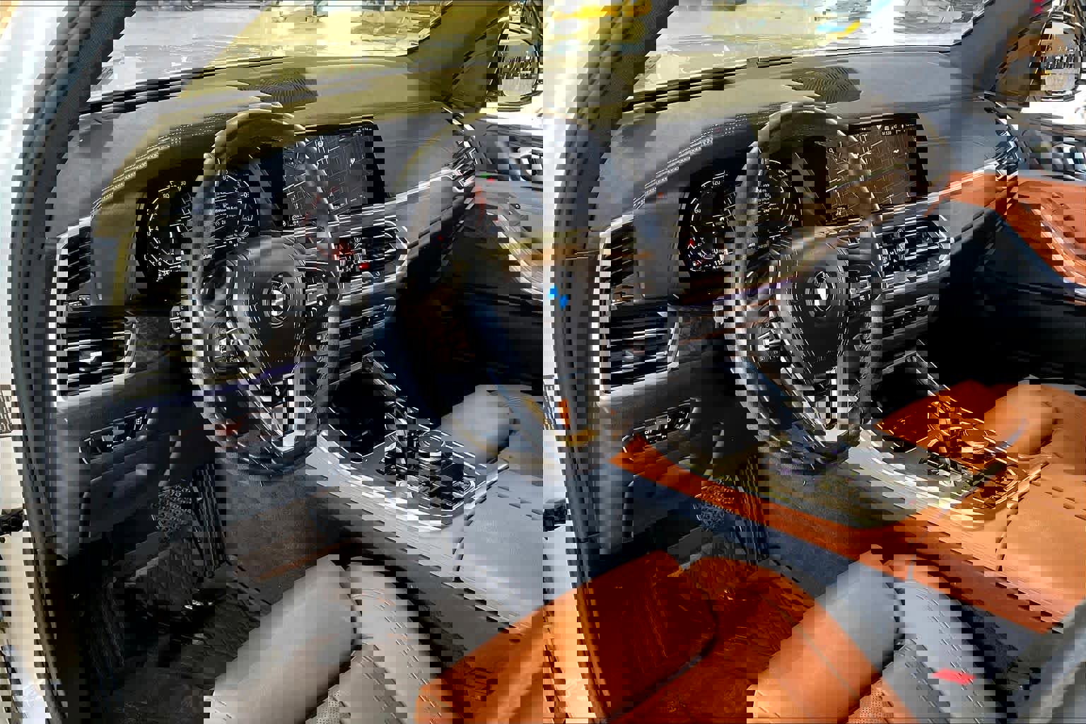 Used 2022 BMW X5 xDrive40i w/ Premium Package image 16