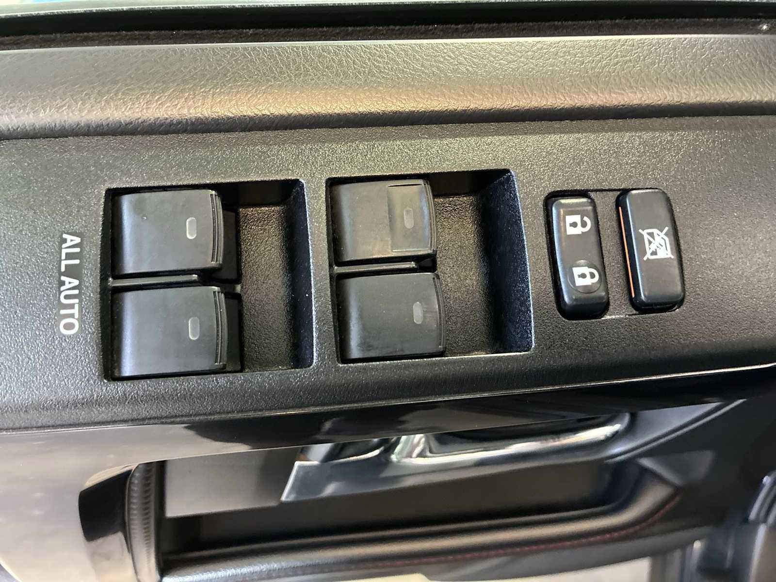 Used 2020 Toyota 4Runner TRD Off-Road Premium image 15