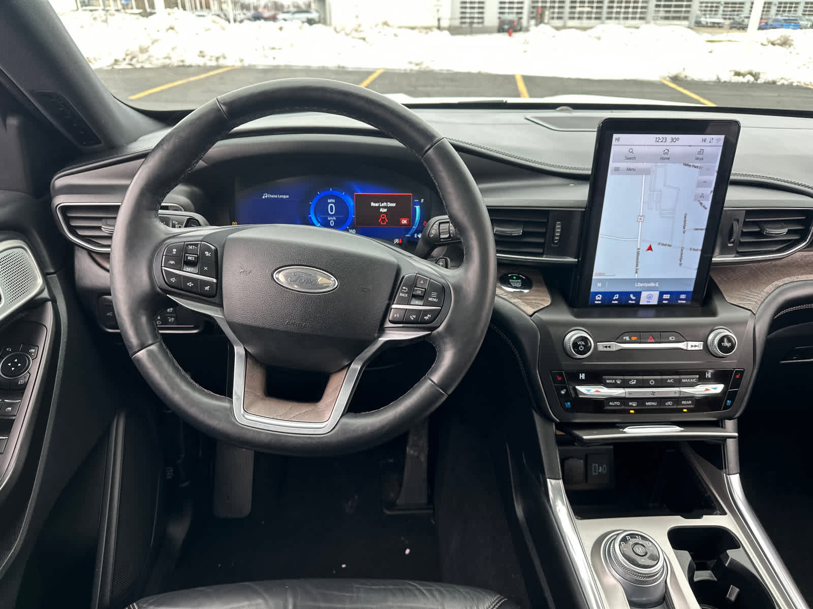 Used 2020 Ford Explorer Platinum image 16