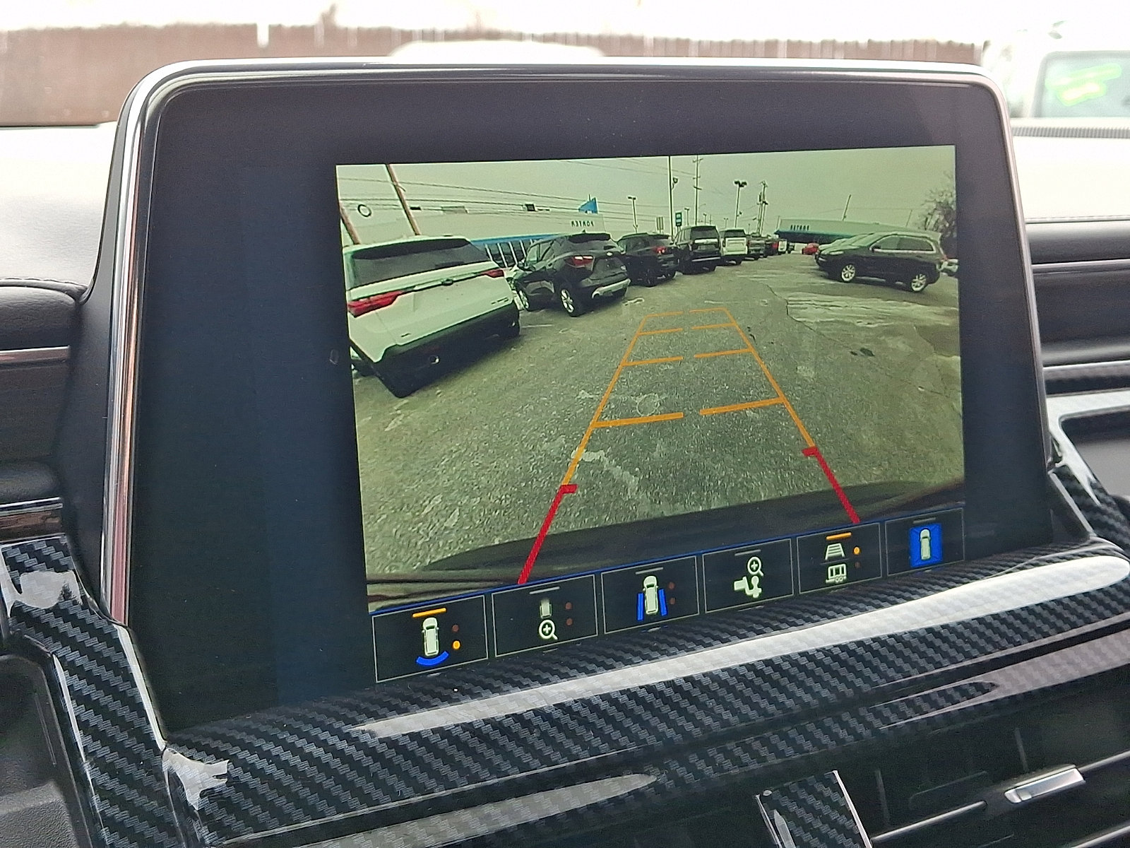 Certified 2022 Chevrolet Tahoe Z71 w/ Luxury Package image 20