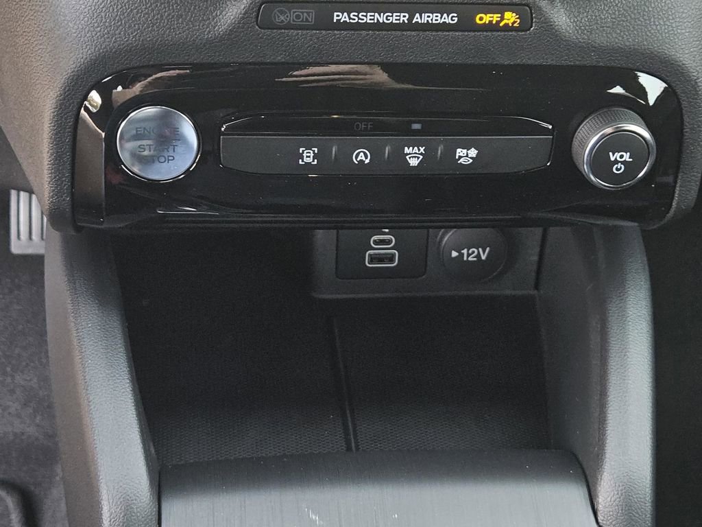 Used 2025 Ford Escape ST-Line w/ Tech Pack #1 FWD image 14