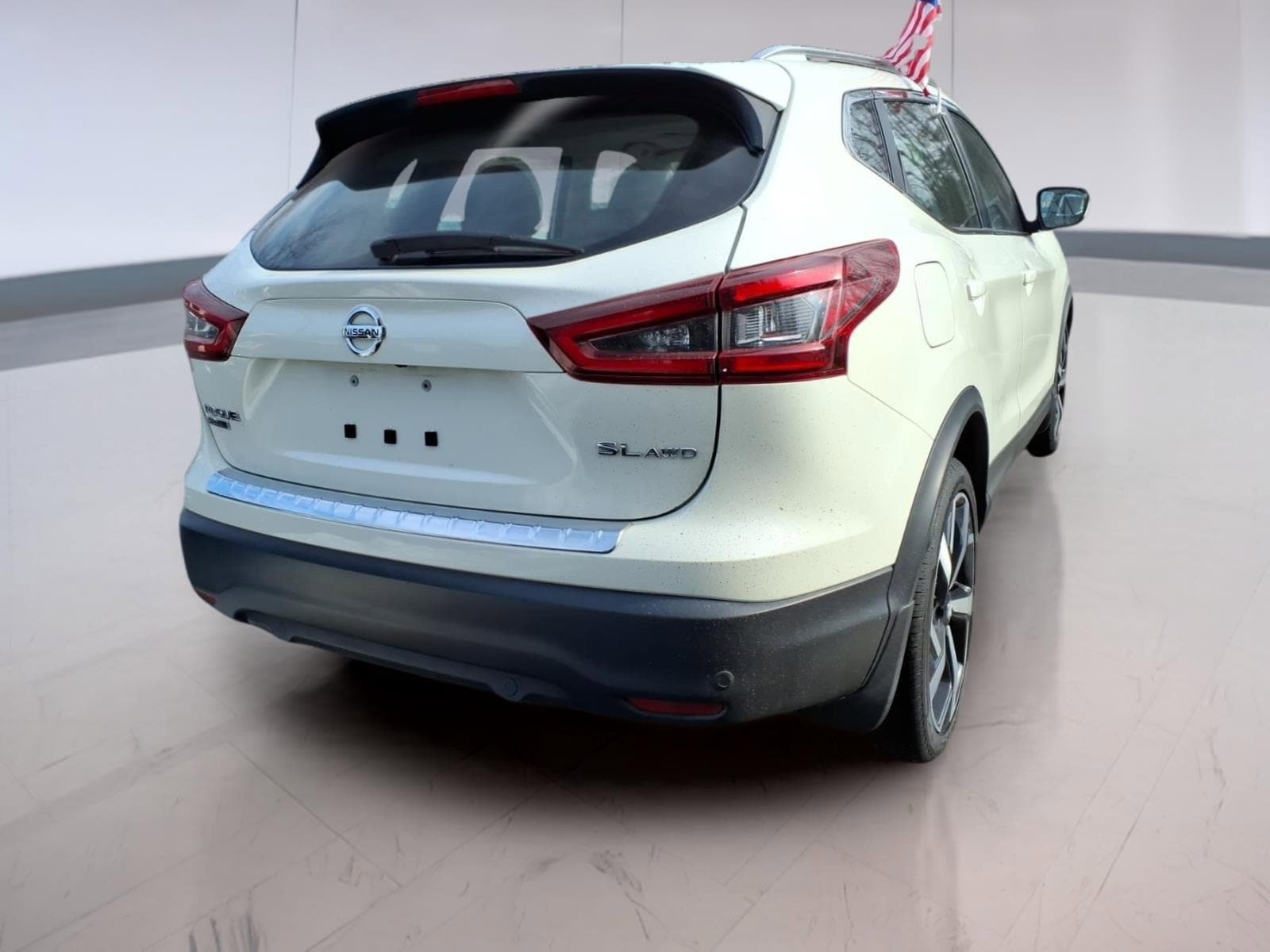 Used 2022 Nissan Rogue Sport SL w/ Premium Package AWD/4WD image 5