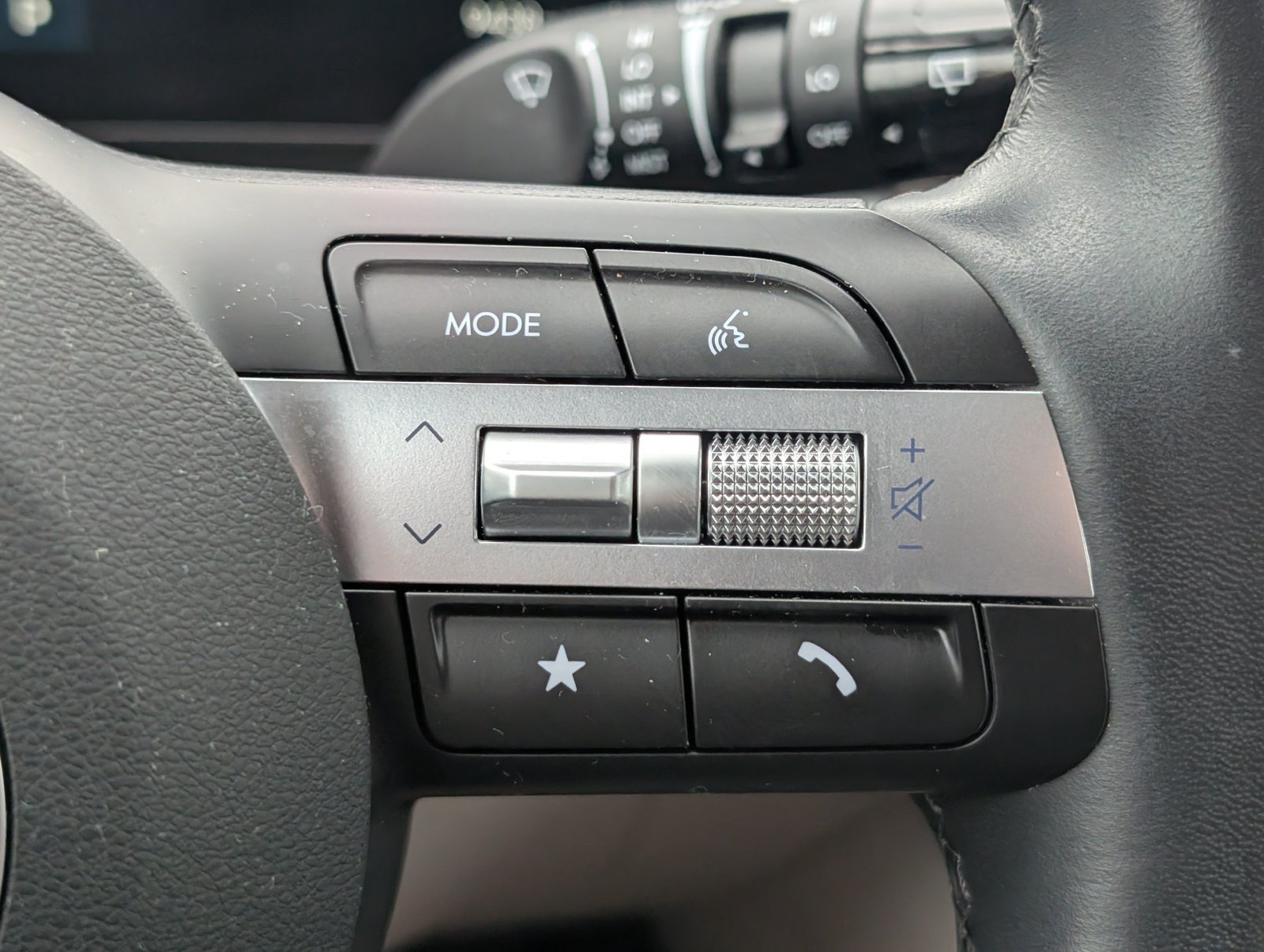 Used 2025 Hyundai Tucson SEL FWD image 27