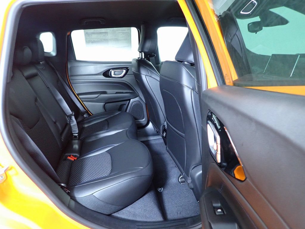 New 2026 Jeep Compass Latitude AWD/4WD image 28