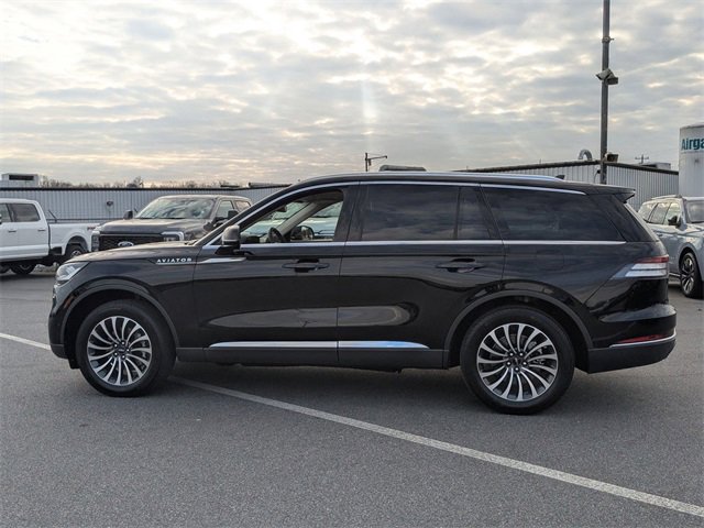 Used 2022 Lincoln Aviator Reserve w/ Class IV Trailer Tow Package image 6