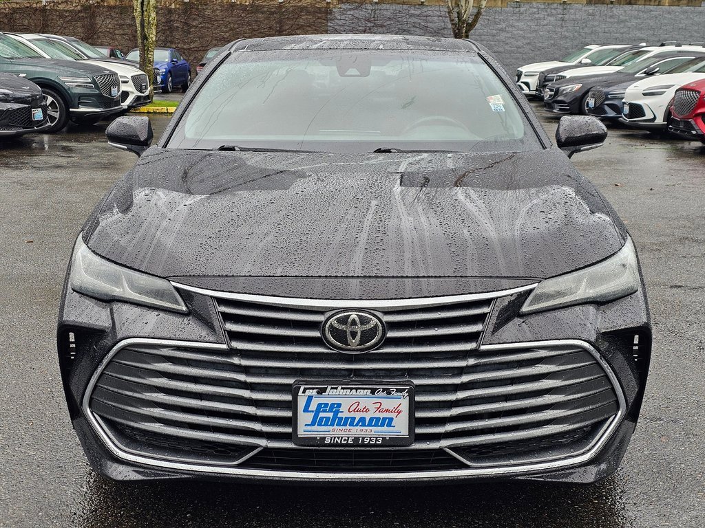 Used 2019 Toyota Avalon Limited w/ Preferred Accessory Package image 2